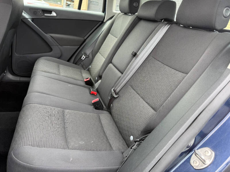 2012 Volkswagen Tiguan SE 4Motion