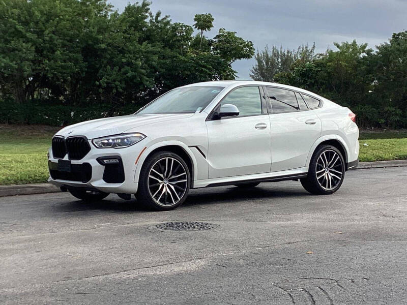 2020 BMW X6 M50i