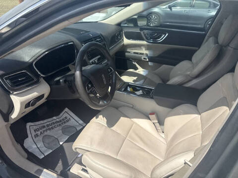 2017 Lincoln Continental Select