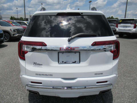2023 GMC Acadia Denali