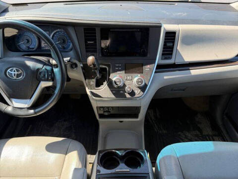 2017 Toyota Sienna