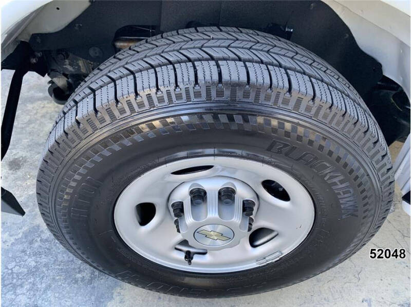 2023 Chevrolet Express 2500