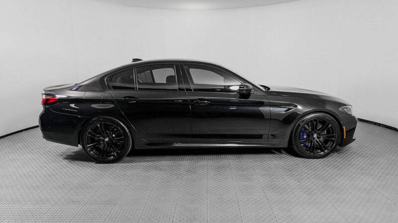 2022 BMW M5