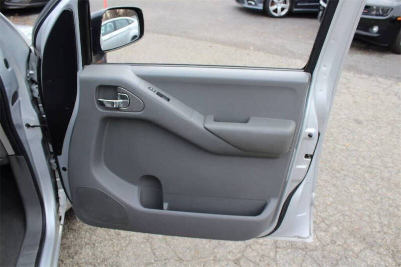 2008 Nissan Frontier SE V6