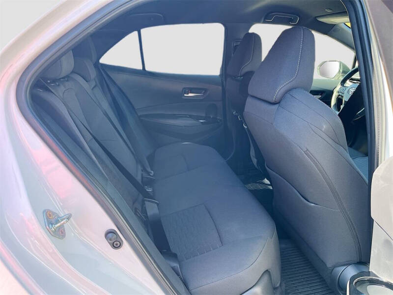 2025 Toyota Corolla Hatchback SE