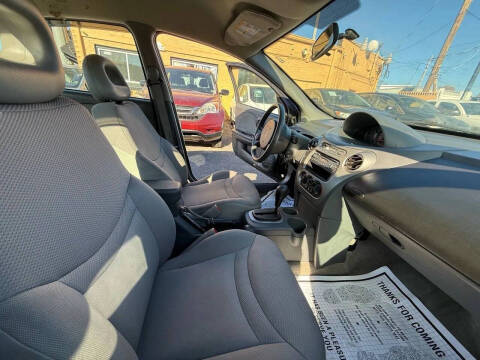 2004 Saturn Ion 2