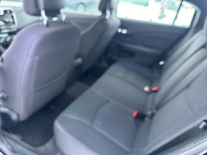 2012 Chrysler 200 LX