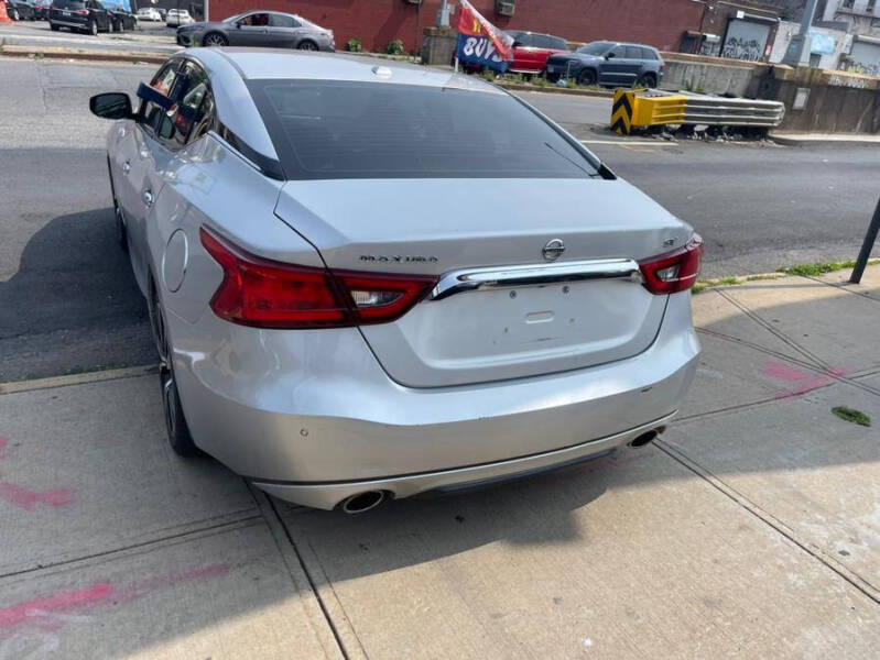2017 Nissan Maxima