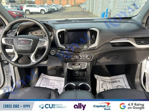 2024 GMC Terrain SLT