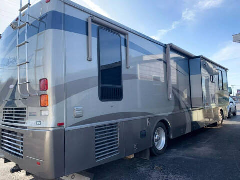 2004 Freightliner XC Chassis