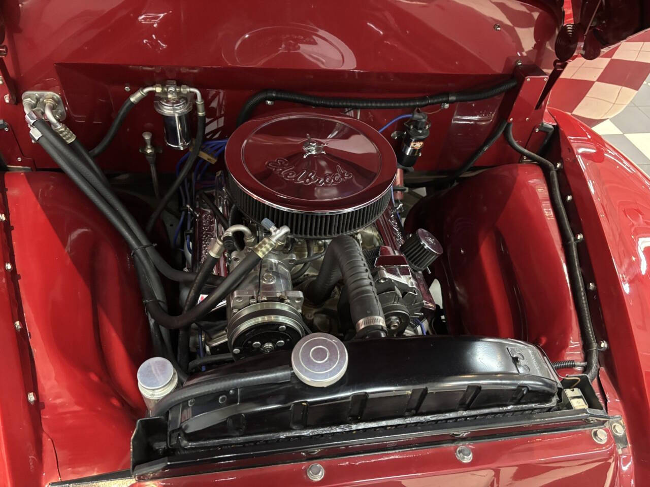 1952 Chevrolet 5 Window 20