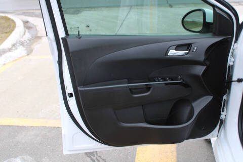 2018 Chevrolet Sonic LT Auto