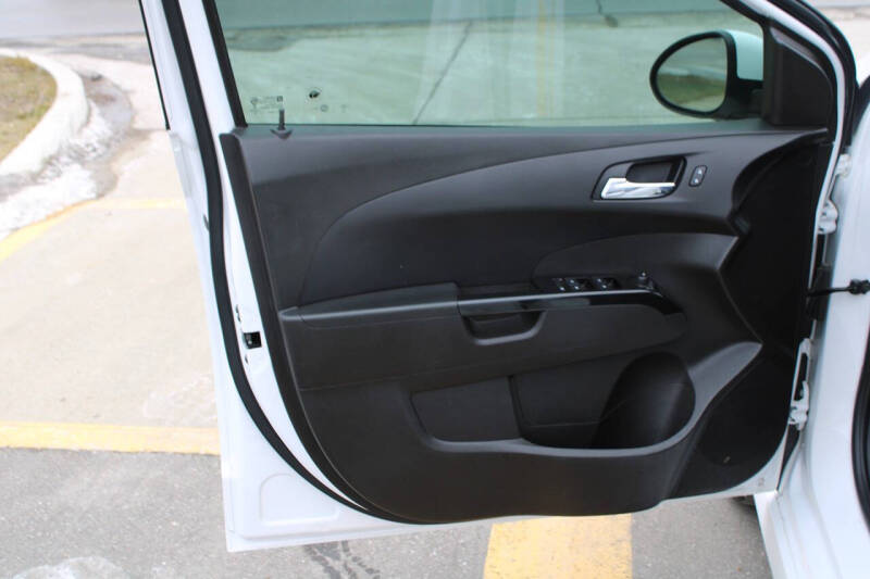 2018 Chevrolet Sonic LT Auto