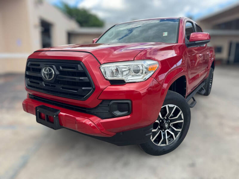 2019 Toyota Tacoma SR's photo