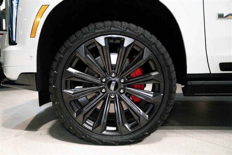 2025 Cadillac Escalade-V ESV