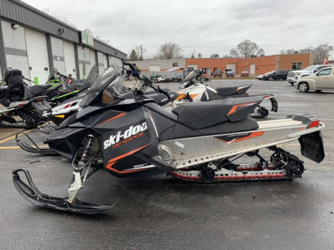 2017 Ski-Doo Renegade® Sport ROTAX
