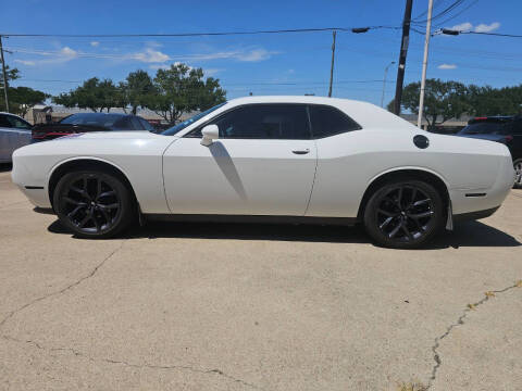 2019 Dodge Challenger SXT