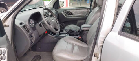 2005 Ford Escape XLT