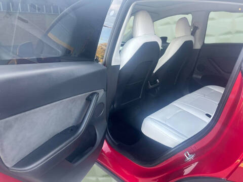 2023 Tesla Model Y Long Range