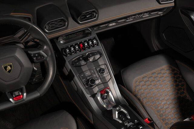 2019 Lamborghini Huracan LP 580-2 Spyder