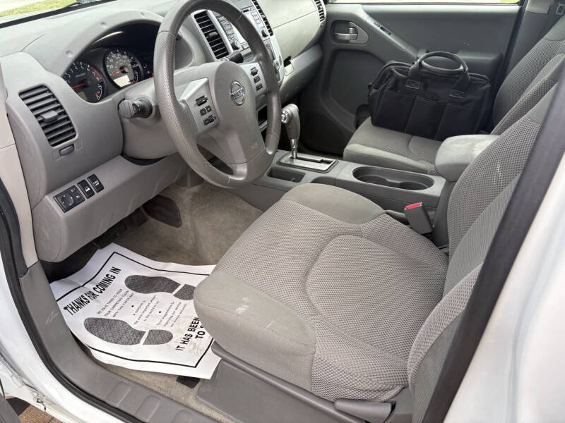 2016 Nissan Frontier SV