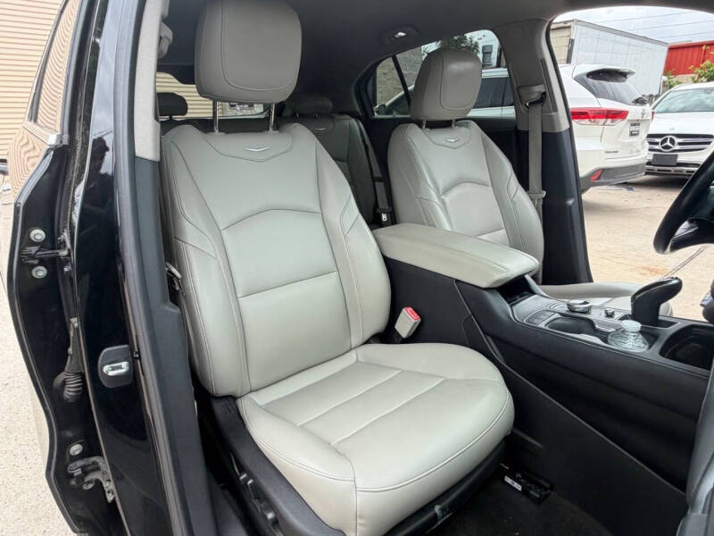 2020 Cadillac XT4 Luxury