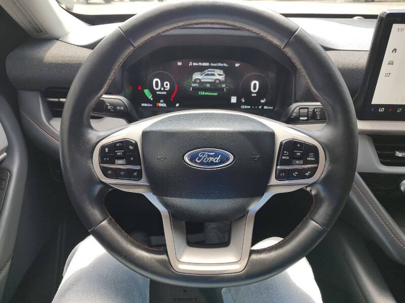 2025 Ford Explorer Active