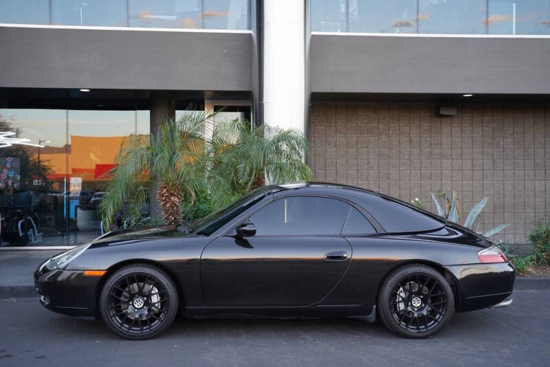 2001 Porsche 911 Carrera 4