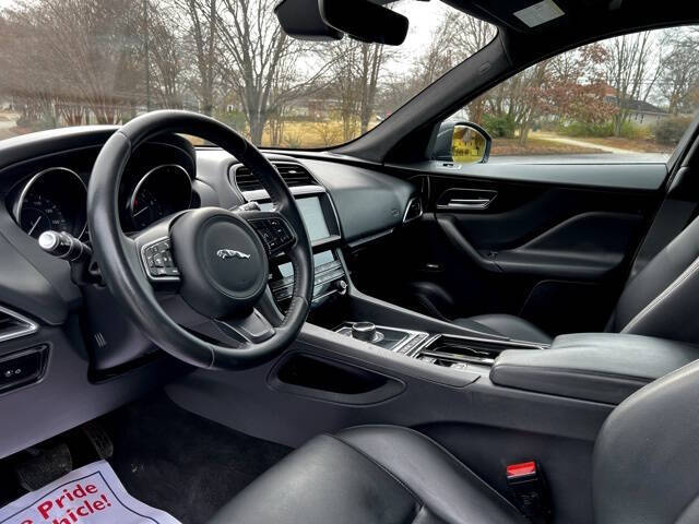 2020 Jaguar F-PACE 25t Premium