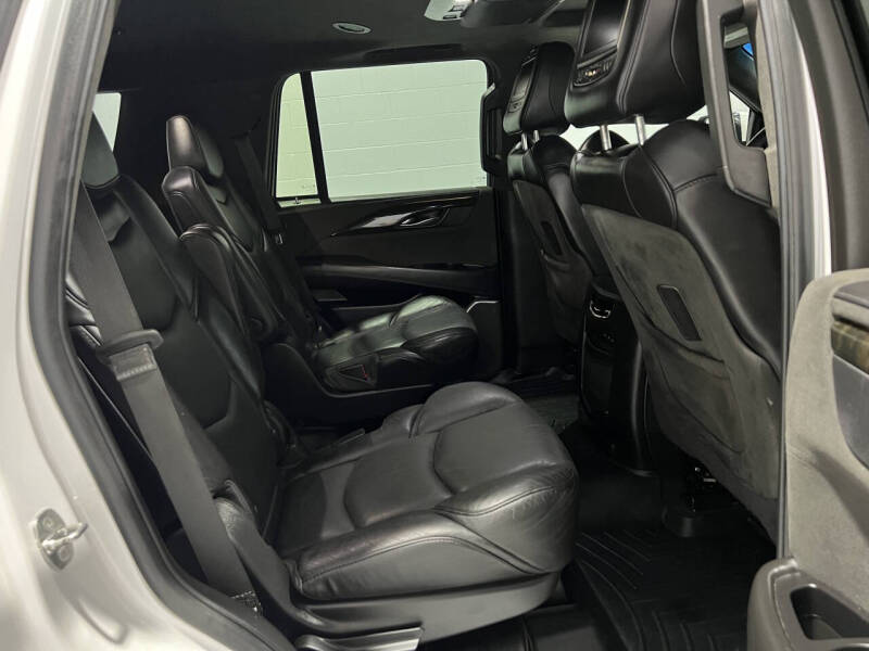 2018 Cadillac Escalade Platinum