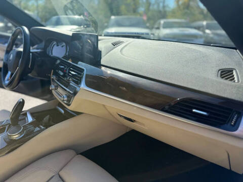 2018 BMW 5 Series 540i