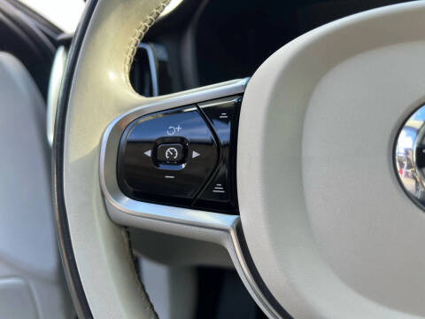 2021 Volvo S60 T5 Momentum