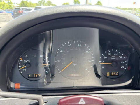 2000 Mercedes-Benz M-Class ML 320