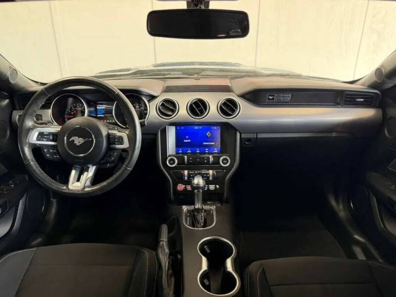 2020 Ford Mustang