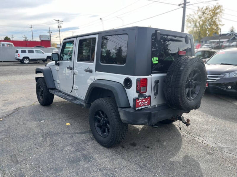 2010 Jeep Wrangler Unlimited Sport photo 5