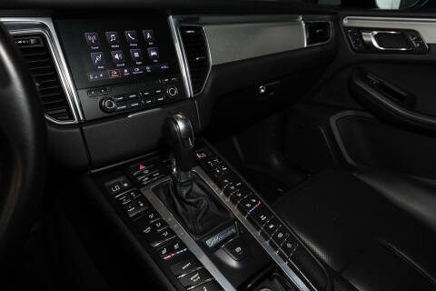 2017 Porsche Macan GTS
