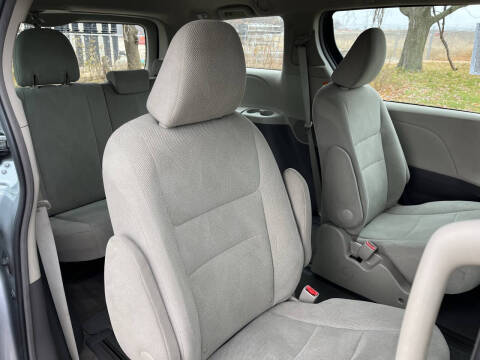 2016 Toyota Sienna L 7-Passenger