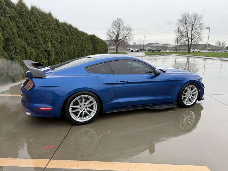 2017 Ford Mustang GT