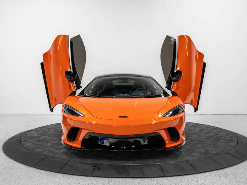 2023 McLaren GT