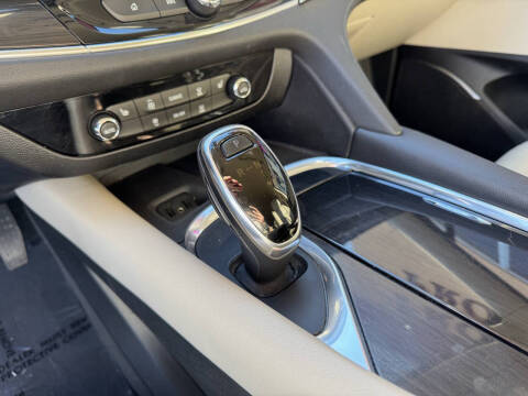 2018 Buick Enclave Essence