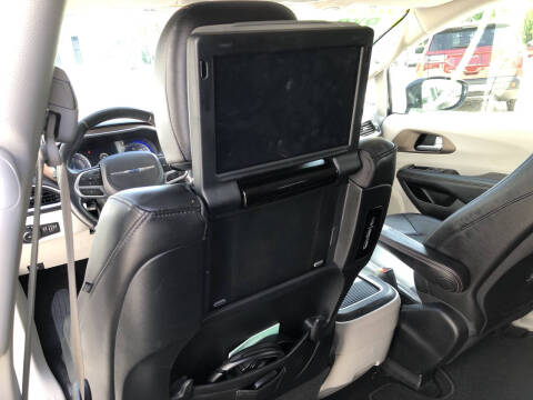 2018 Chrysler Pacifica Touring L Plus