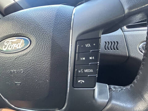 2010 Ford Taurus Limited