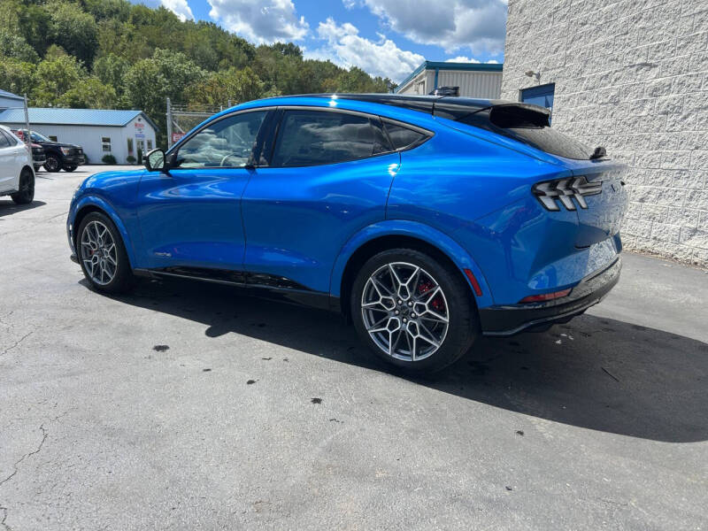 2025 Ford Mustang Mach-E GT