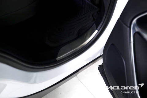 2022 Land Rover Range Rover P400 SE