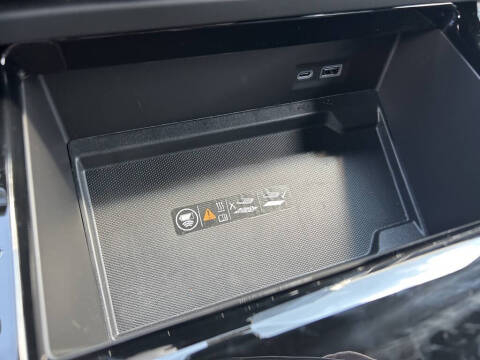 2025 GMC Yukon XL AT4