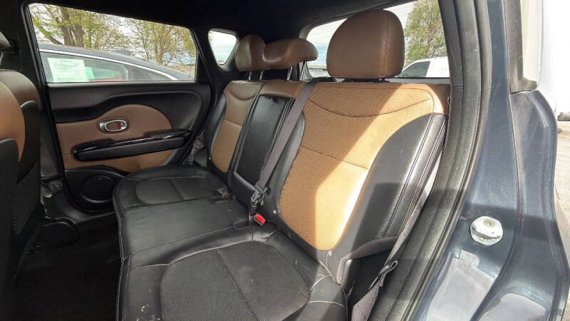 2016 Kia Soul +