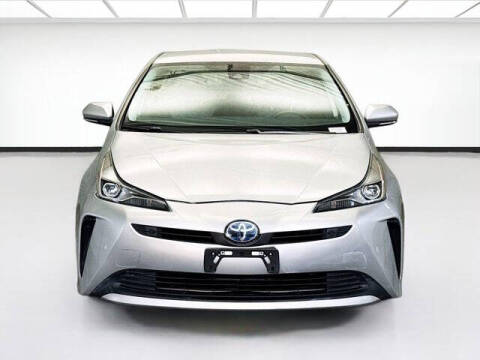2022 Toyota Prius LE
