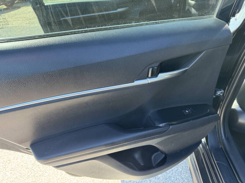 2019 Toyota Camry SE