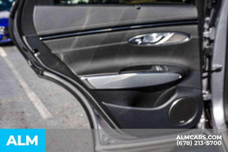 2024 Genesis GV70 2.5T Standard