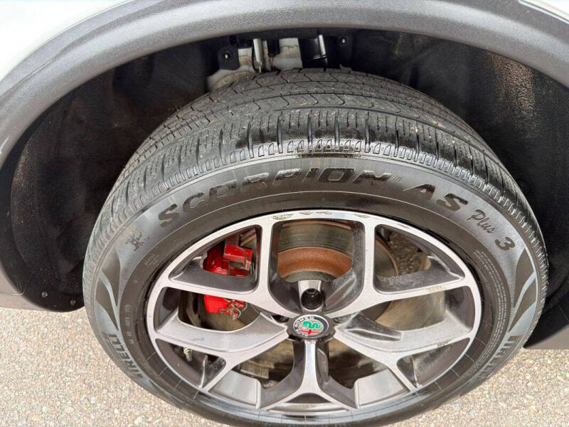 2019 Alfa Romeo Stelvio Ti